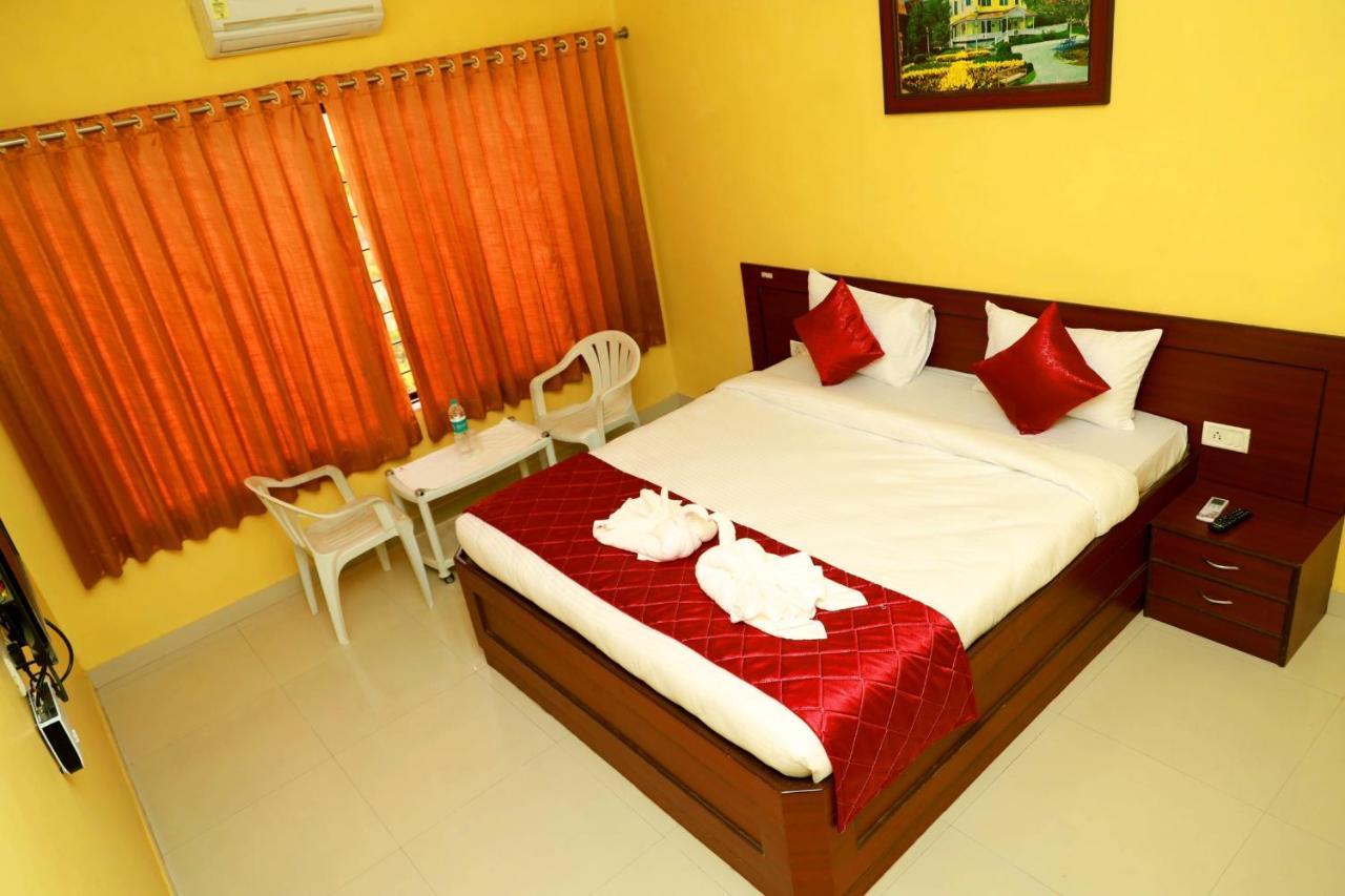 לונבלה Hotel Manik Moti מראה חיצוני תמונה